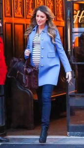 blake-lively-gucci-nyc-street-style-fame__iphone_640